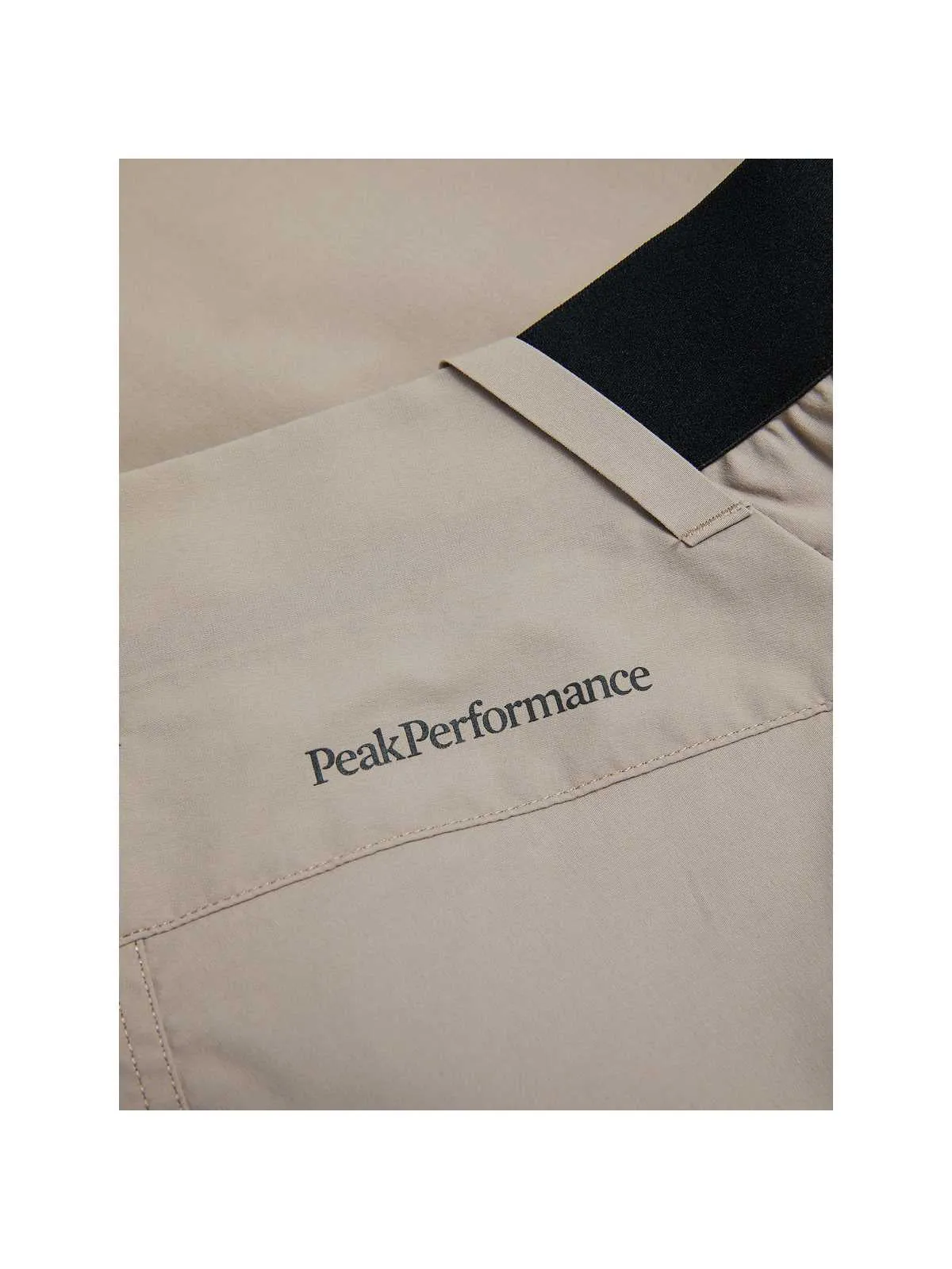 Szorty Peak Performance W Commuter Shorts beżowy