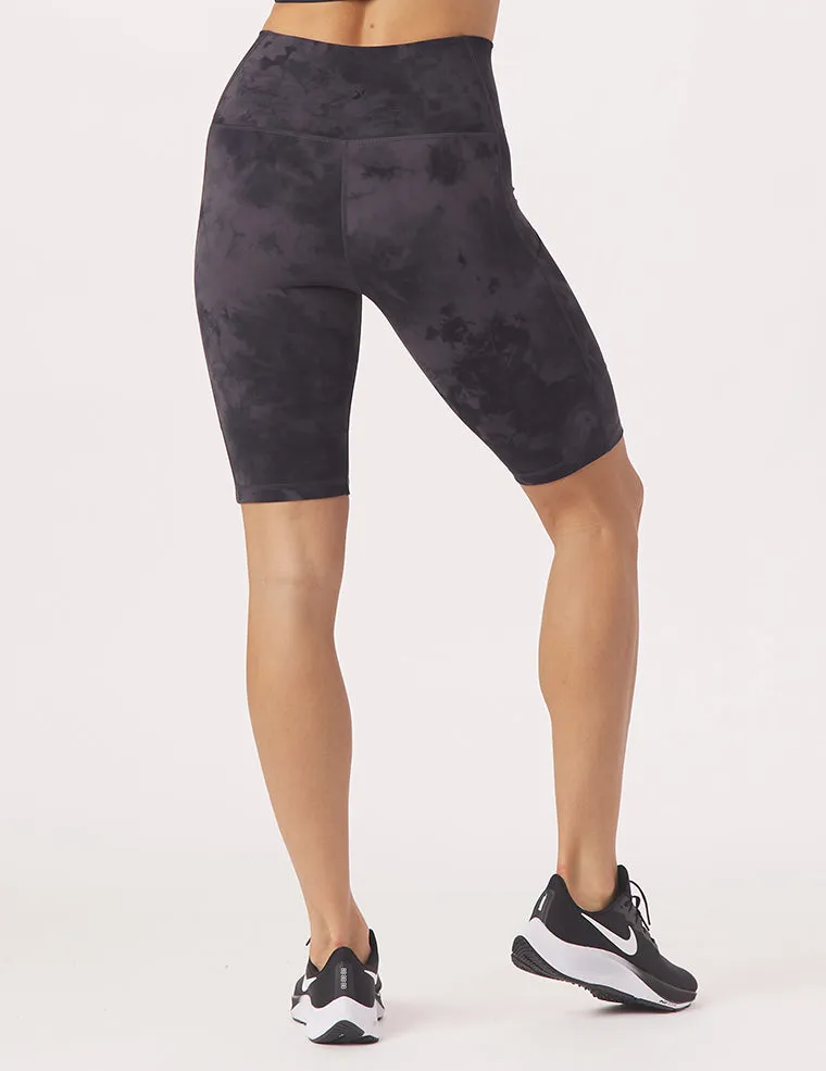 Taper Short Print: Black Tie-Dye