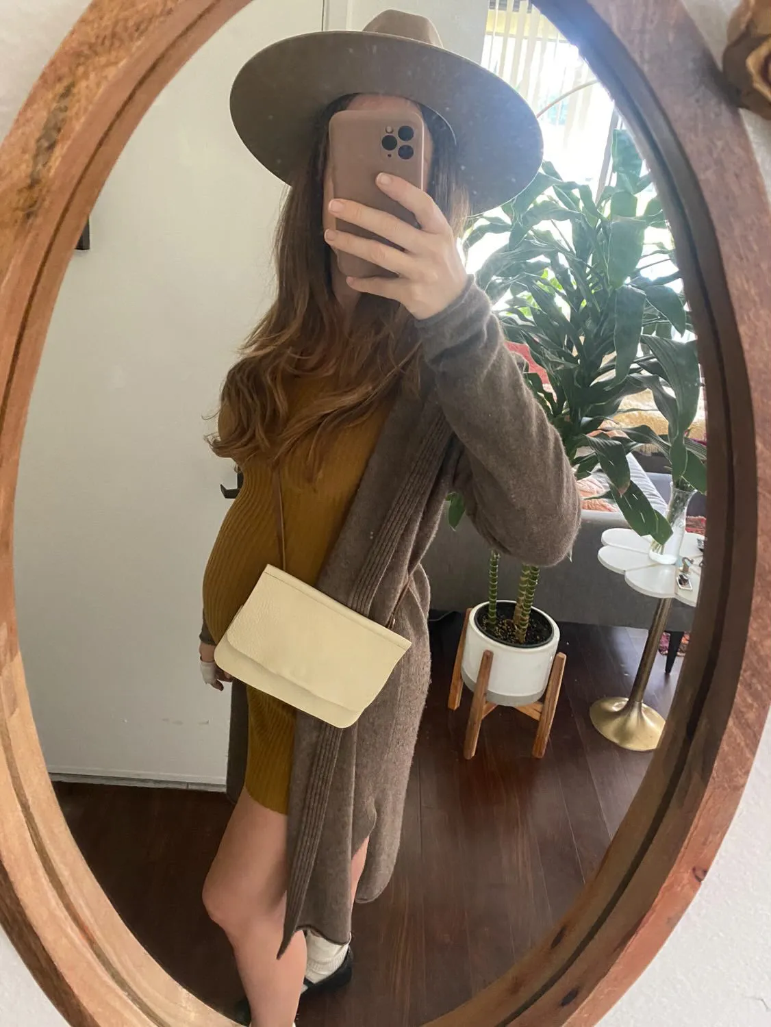 The Novella bag - Cashew bull hide leather