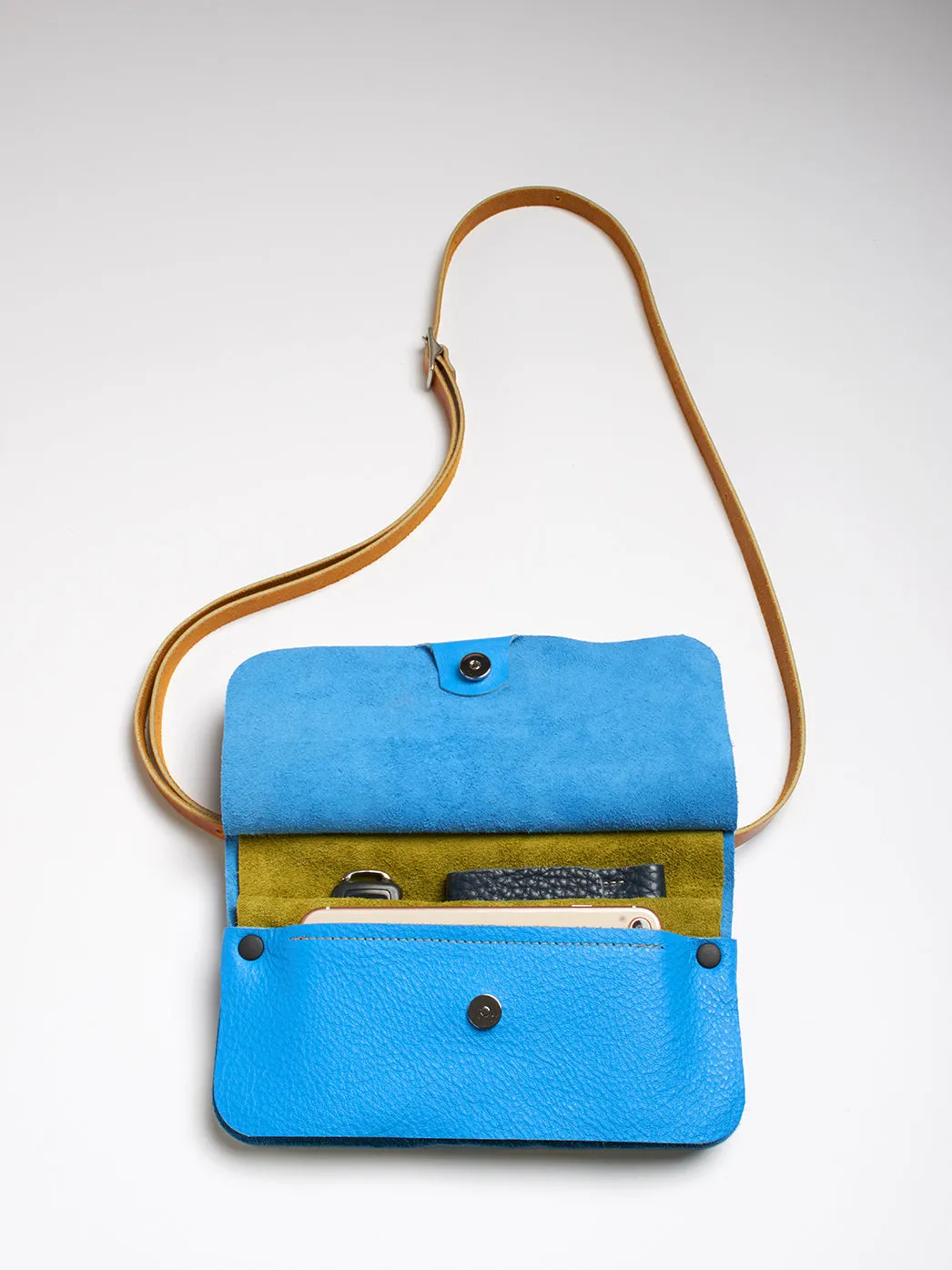 The Novella bag - Cashew bull hide leather