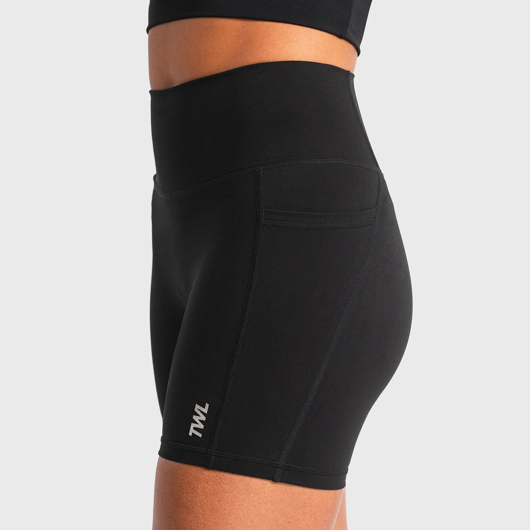 TWL - WOMEN'S REFINE SHORTS 6 INCH - BLACK