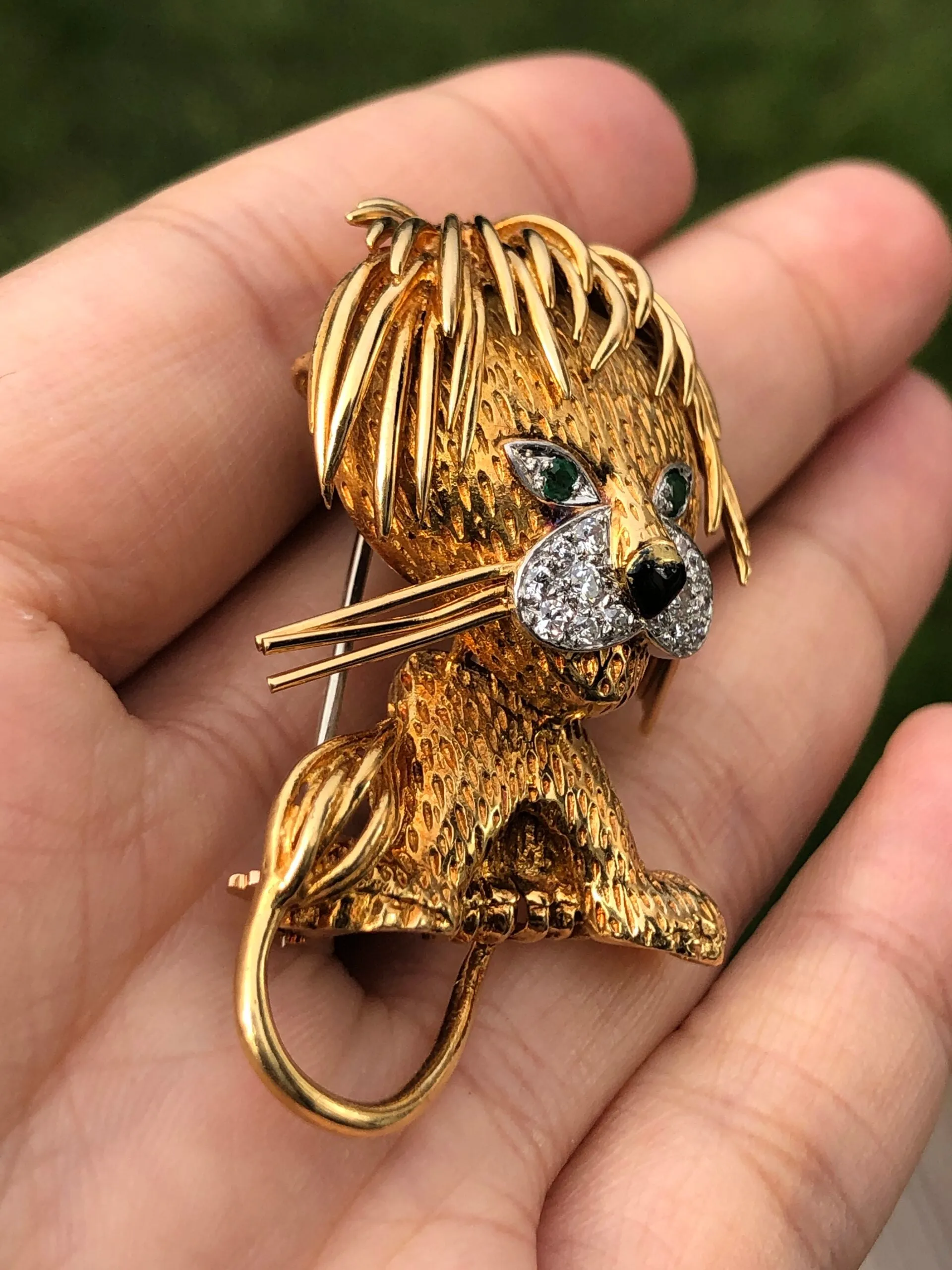 Van Cleef & Arpels Gold Diamond Emerald Lion Brooch With Original Box