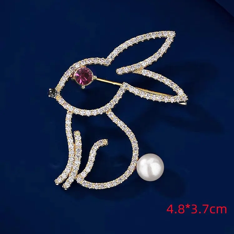 Vintage Crystal Hollow Bunny Brooches for Women Cute Bow Rhinestone Rabbit Animal Office Casual Brooch Girls Cartoon Pins Gifts