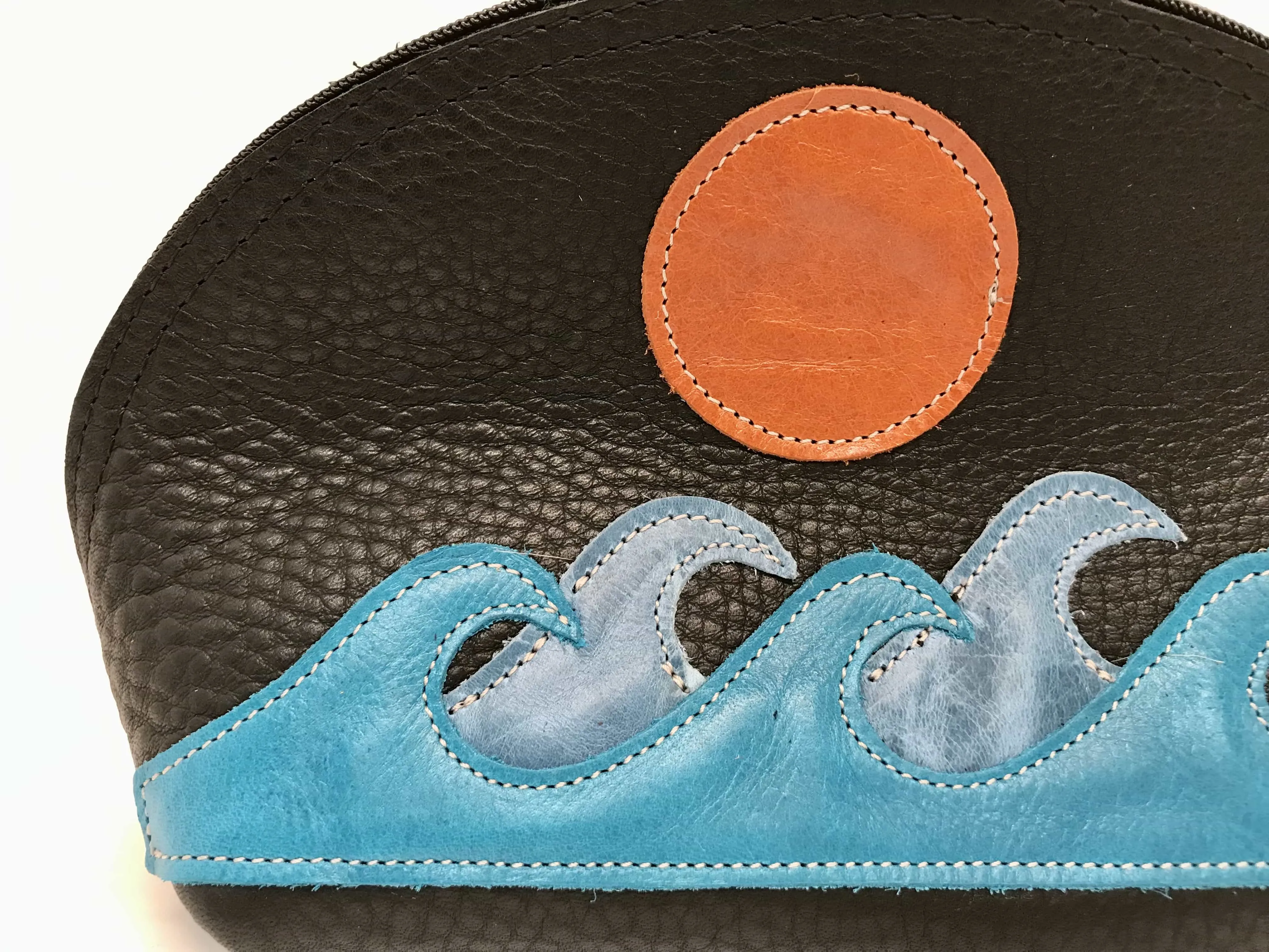 Waves DJ Crossbody