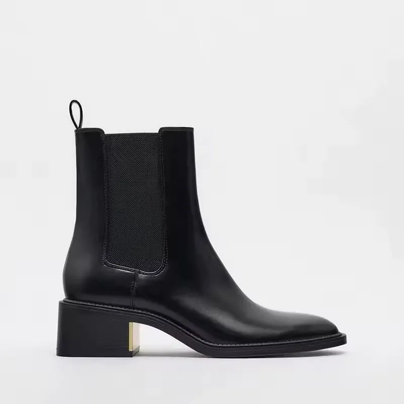 Zinnia Round Toe Chunky Heel Boots